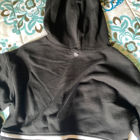 Forever 21 Cropped Black Hoodie - Picture 3 of 3